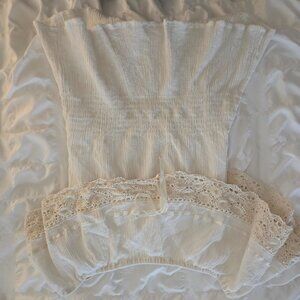 Lace Strapless blouse